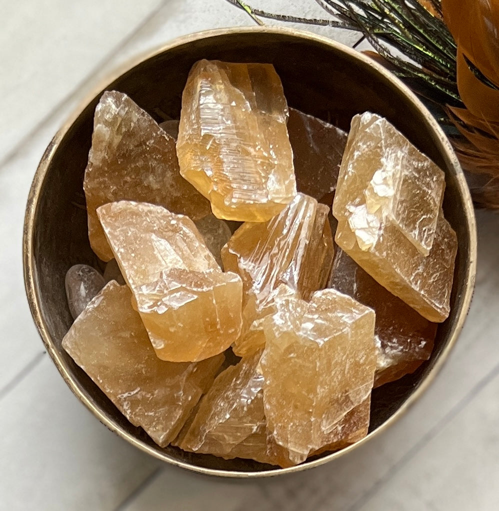 Solar Plexus Chakra Bath Salt | Confidence Ritual Soak with Citrine Crystal (8oz)
